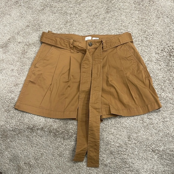 Woman’s skirt - Picture 1 of 3